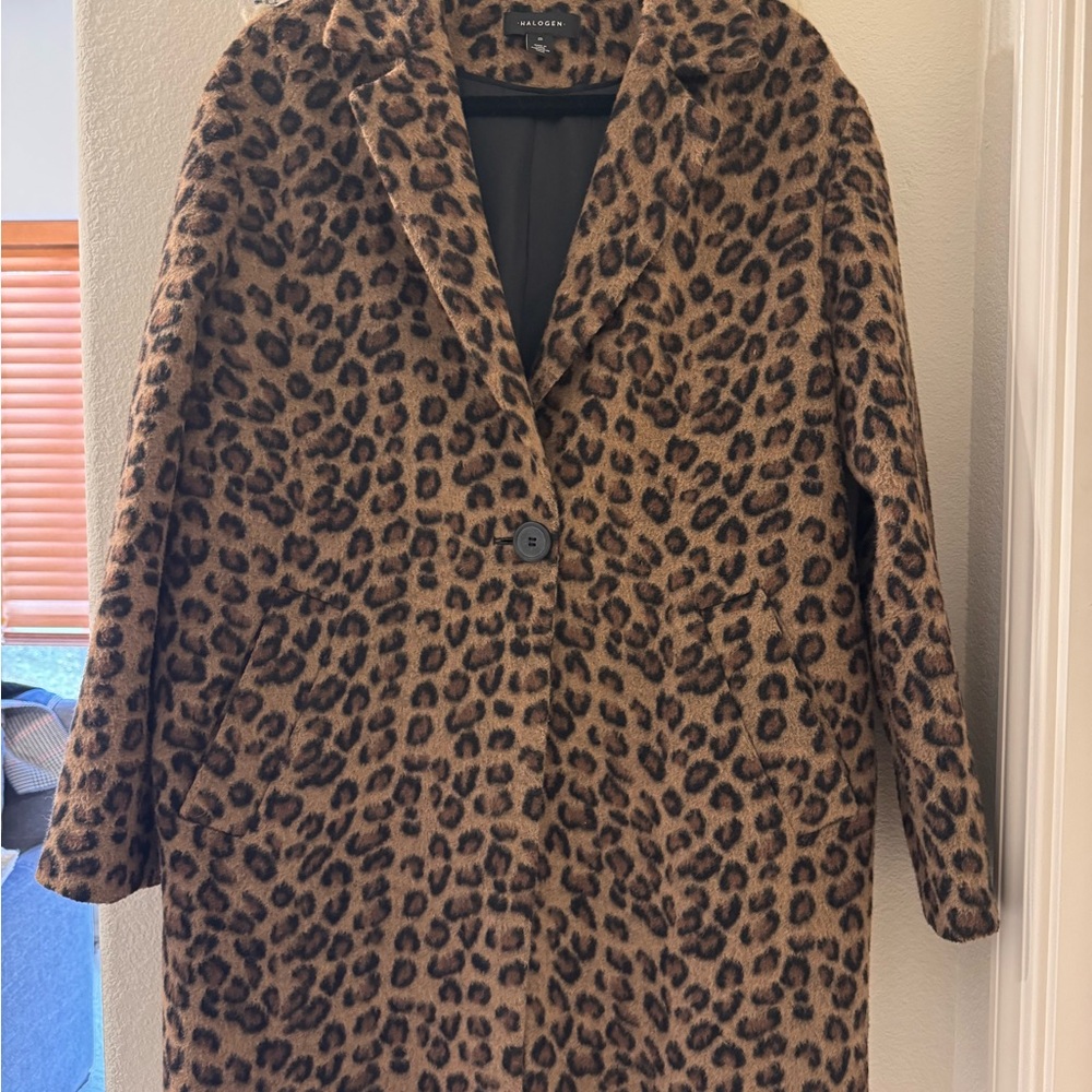 Halogen Brown Teddy Jacket with Leopard Print and Notched Lapel